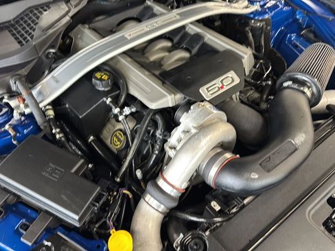 Used 2017 Ford Mustang GT w/ GT Performance Package RWD image 41