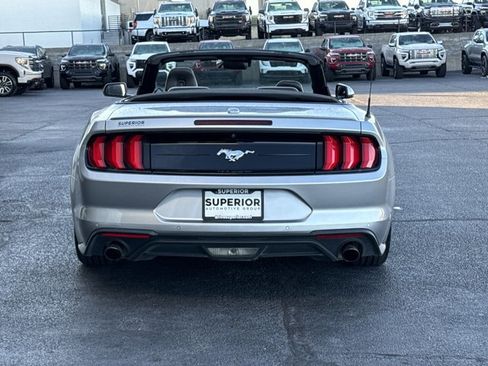 Used 2023 Ford Mustang Premium image 4