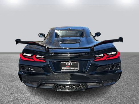 Used 2025 Chevrolet Corvette Z06 image 5