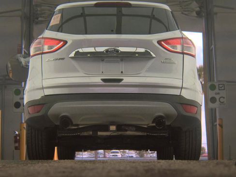Used 2013 Ford Escape SEL FWD image 7