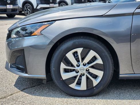 New 2025 Nissan Altima 2.5 S image 5