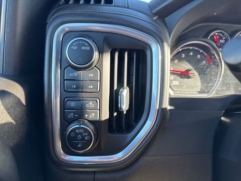 Used 2022 Chevrolet Silverado 3500 LT w/ Convenience Package image 19
