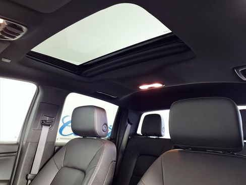 Used 2023 GMC Canyon Elevation w/ Elevation Premium Package image 15