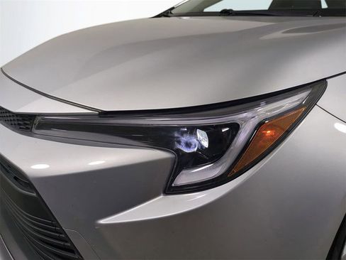 Used 2023 Toyota Corolla LE image 10