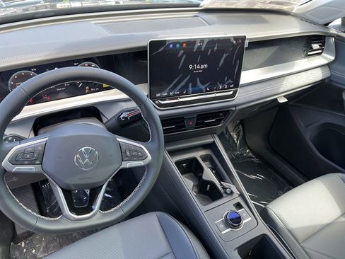 New 2026 Volkswagen Tiguan SE AWD/4WD image 27