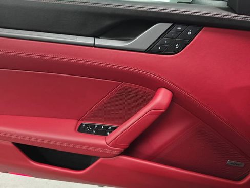 Certified 2022 Porsche 911 Carrera image 22