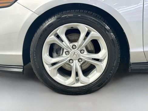 Used 2024 Honda Accord LX image 38