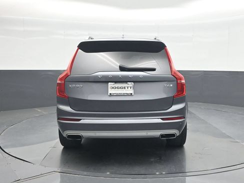 Used 2018 Volvo XC90 T6 Momentum w/ Convenience Package AWD/4WD image 16