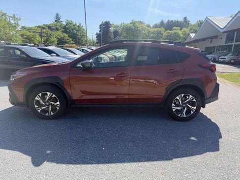 Used 2024 Subaru Crosstrek 2.0i Premium AWD/4WD image 2