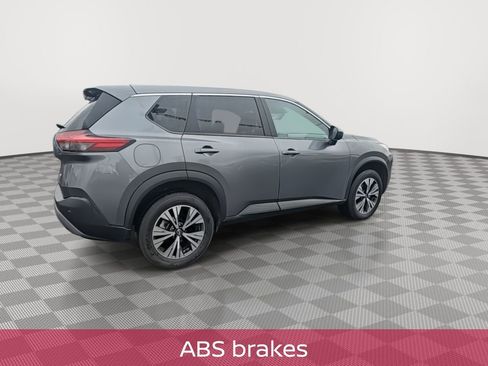 Used 2023 Nissan Rogue SV image 9
