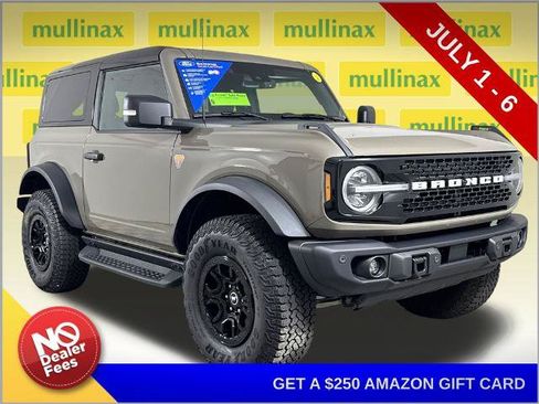 Certified 2025 Ford Bronco Badlands AWD/4WD image 1
