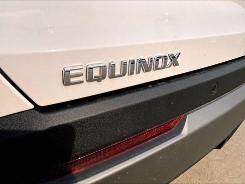 Used 2026 Chevrolet Equinox LT FWD image 21