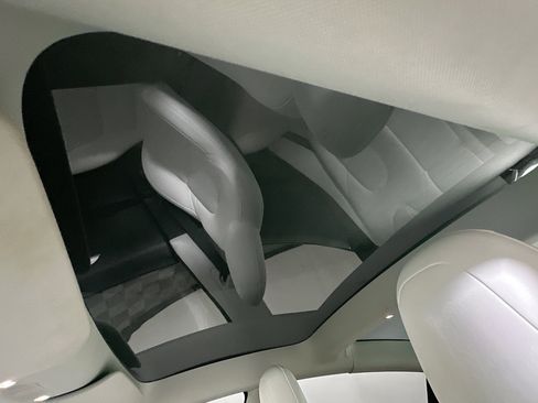 Used 2022 Tesla Model 3 RWD image 25