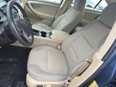 Used 2019 Ford Taurus SEL image 23