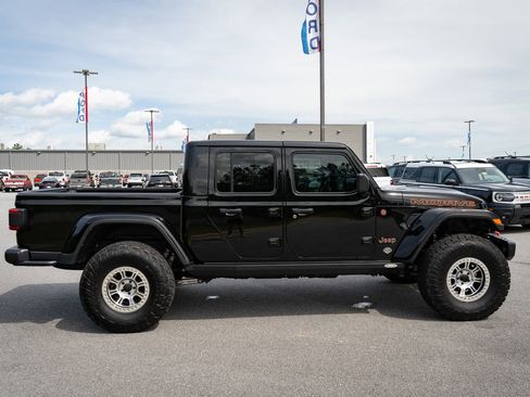 Used 2024 Jeep Gladiator Mojave AWD/4WD image 14