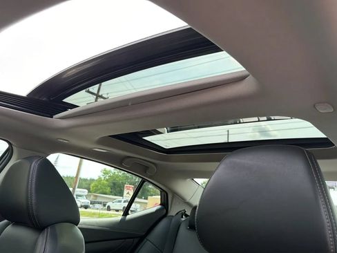 Used 2018 Nissan Maxima Platinum FWD image 21
