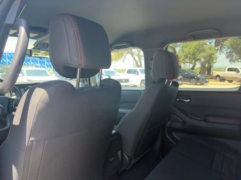 Certified 2025 Nissan Frontier Pro-X RWD image 25