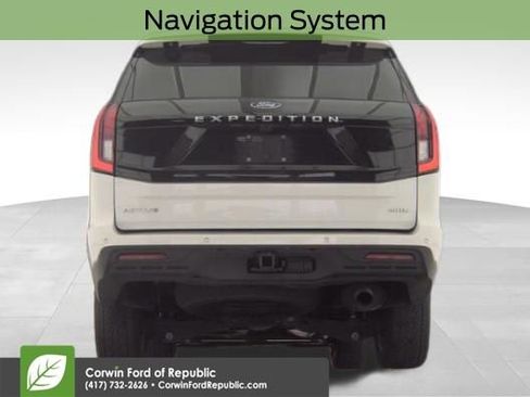 Used 2025 Ford Expedition Max Active image 13
