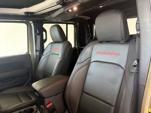 Used 2025 Jeep Gladiator Rubicon AWD/4WD image 28