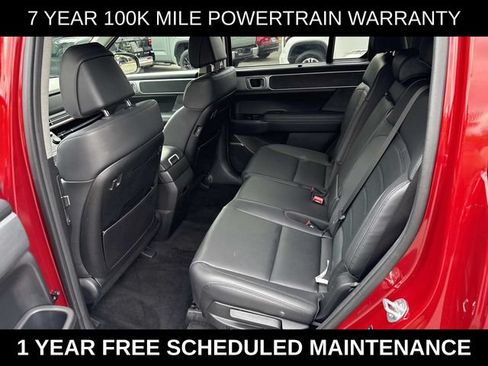 Used 2025 Hyundai Santa Fe Limited AWD/4WD image 17