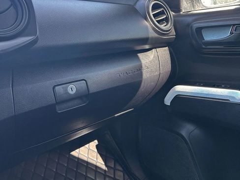 Used 2020 Toyota Tacoma SR RWD image 23
