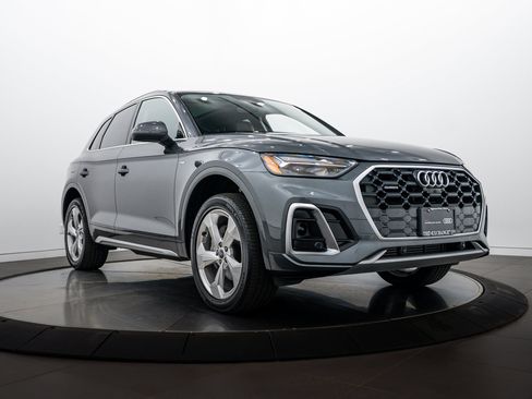 Certified 2023 Audi Q5 2.0T Premium Plus AWD/4WD image 1