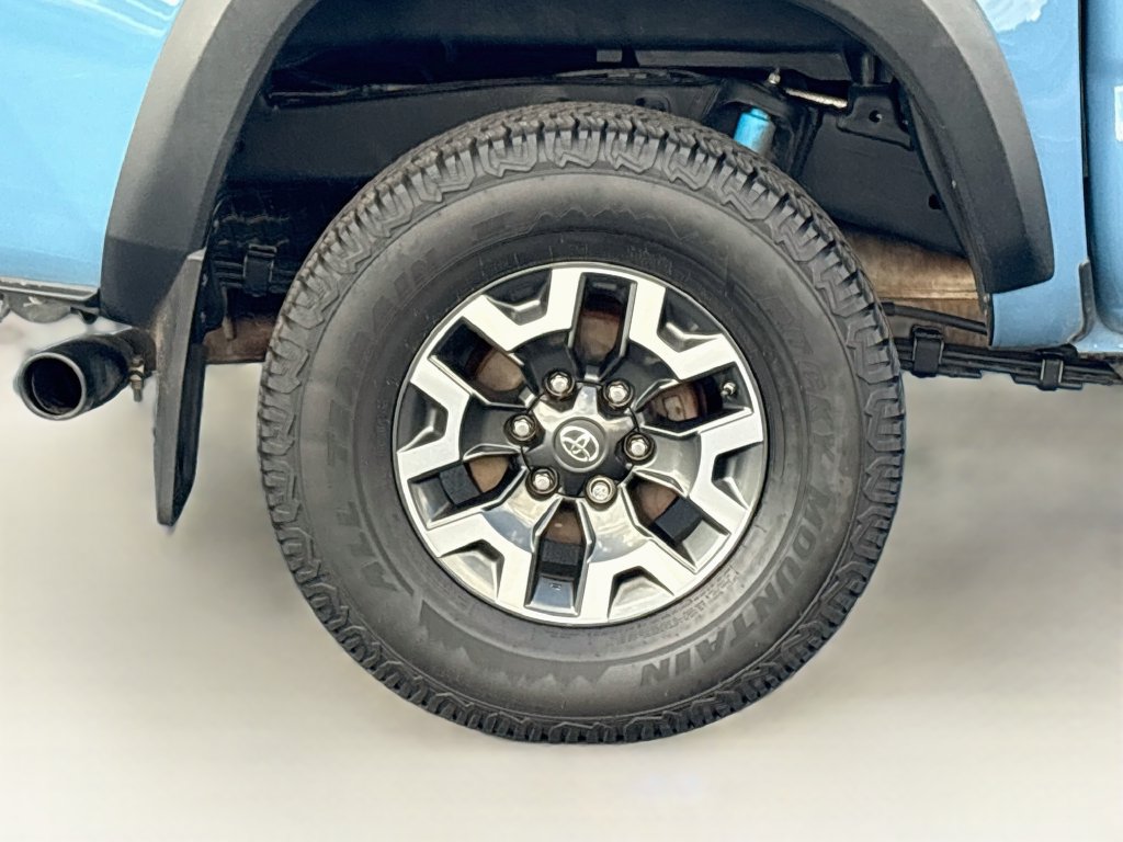 Used 2019 Toyota Tacoma TRD Off-Road AWD/4WD image 33