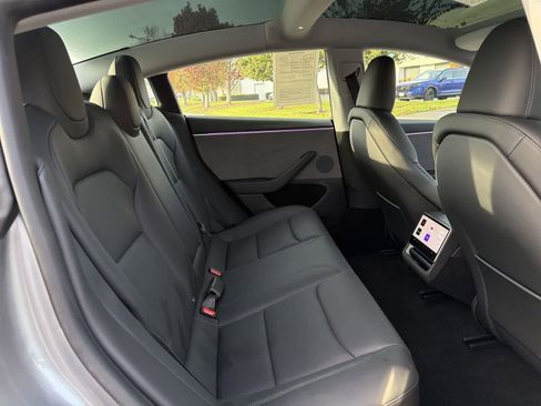 Used 2025 Tesla Model 3 Long Range image 33