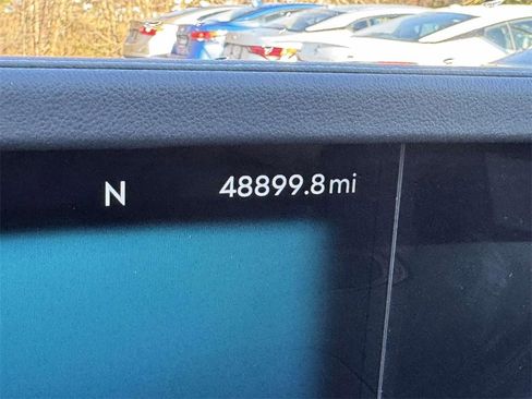 Used 2024 Lincoln Nautilus Reserve image 13