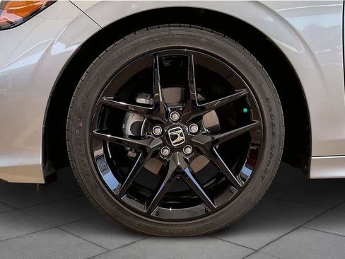 Used 2025 Honda Civic Sport image 12