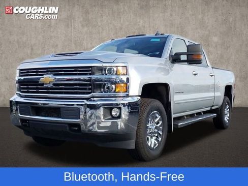 Used 2017 Chevrolet Silverado 2500 LT w/ LT Convenience Package image 4