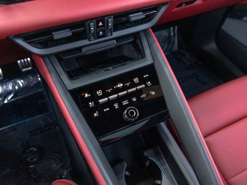 New 2025 Porsche Macan Turbo Electric AWD/4WD image 40