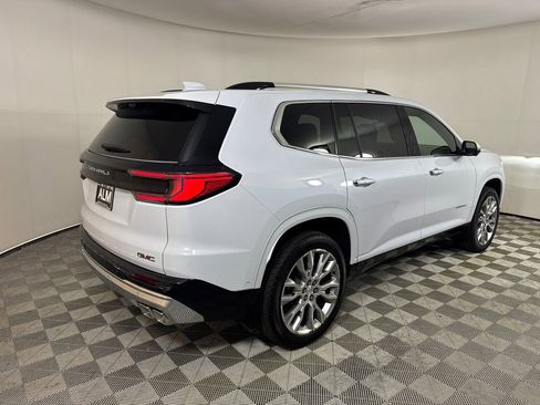 New 2026 GMC Acadia Denali w/ Super Cruise Package image 5