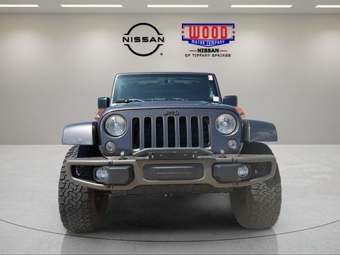 Used 2016 Jeep Wrangler Unlimited Sahara AWD/4WD image 6