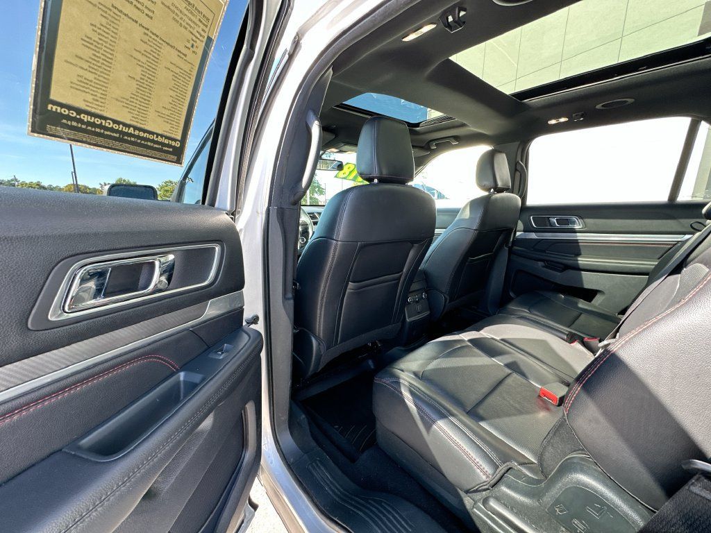 Used 2019 Ford Explorer Sport AWD/4WD image 17