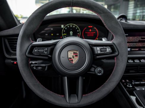 Certified 2025 Porsche 911 GT3 image 30