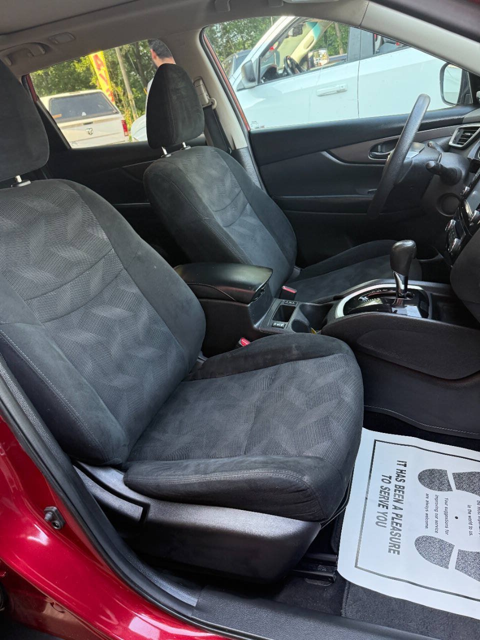 Used 2016 Nissan Rogue SV w/ SV Premium Package FWD image 17