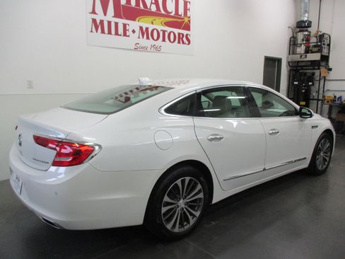 Used 2017 Buick LaCrosse Preferred image 7