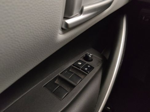 Used 2021 Toyota Corolla SE w/ Carpet Mat Package (TMS) image 27