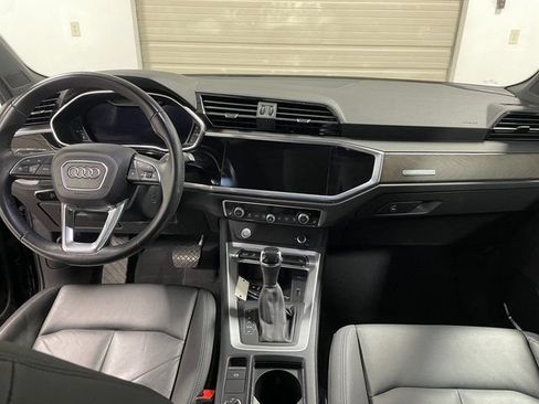 Used 2019 Audi Q3 2.0T Premium Plus AWD/4WD image 16