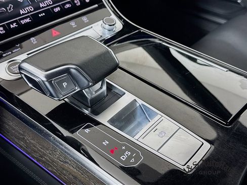 Used 2022 Audi A8 L 3.0T image 21