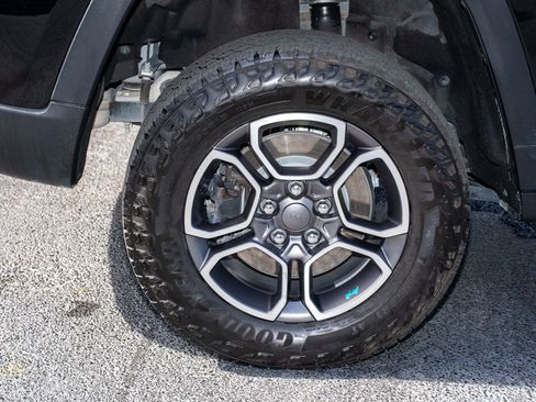 Used 2023 Jeep Grand Cherokee Trailhawk w/ Luxury Tech Group III image 42