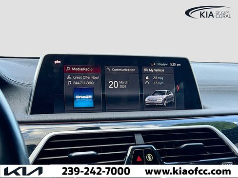 Used 2019 BMW 750i xDrive 750i xDrive w/ M Sport Package image 31