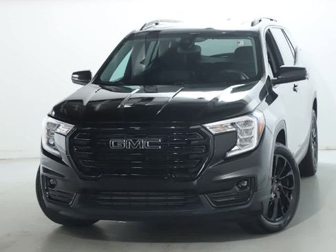 Used 2024 GMC Terrain SLT w/ Elevation Edition AWD/4WD image 2
