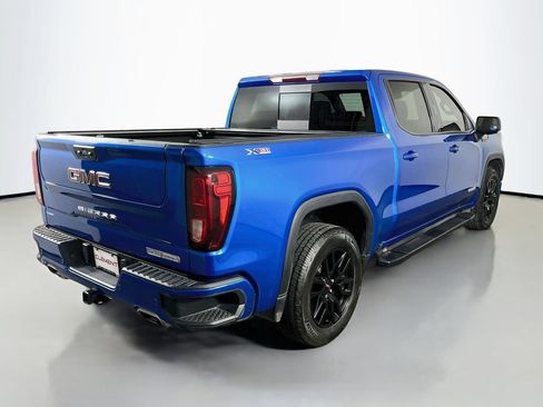 Used 2022 GMC Sierra 1500 Elevation w/ Elevation Premium Package AWD/4WD image 7