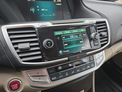 Used 2015 Honda Accord EX-L image 16