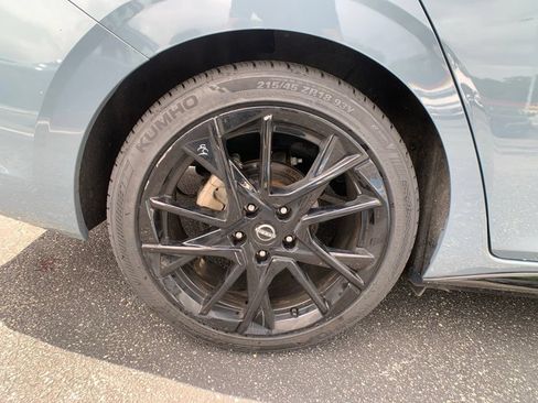 Certified 2025 Nissan Sentra SR w/ Midnight Edition FWD image 33