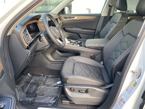 New 2026 Volkswagen Atlas SE image 26