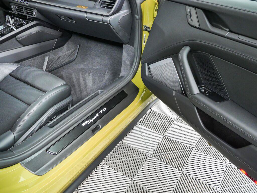 Used 2026 Porsche 911 GTS RWD image 23