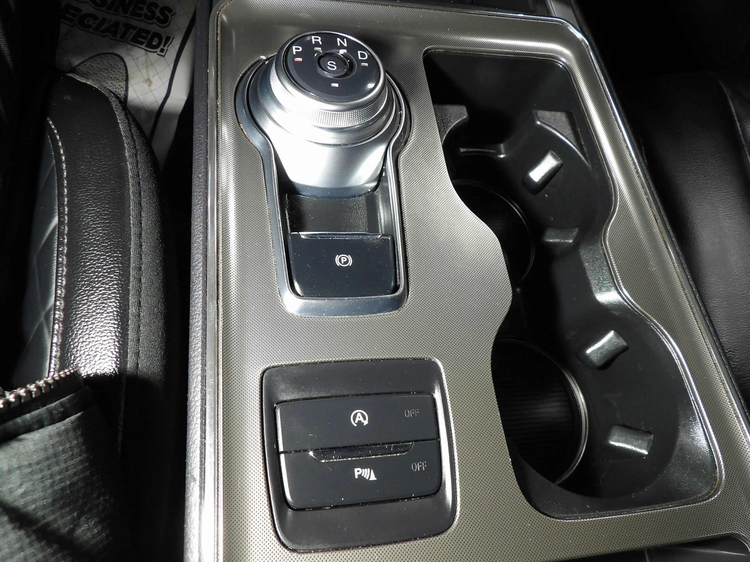 Used 2023 Ford Edge Titanium AWD/4WD image 19